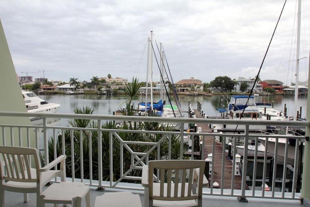 Chart House Suites And Marina Clearwater Beach Bagian luar foto
