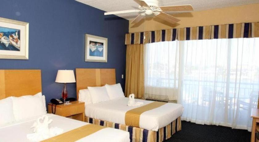 Chart House Suites And Marina Clearwater Beach Bagian luar foto